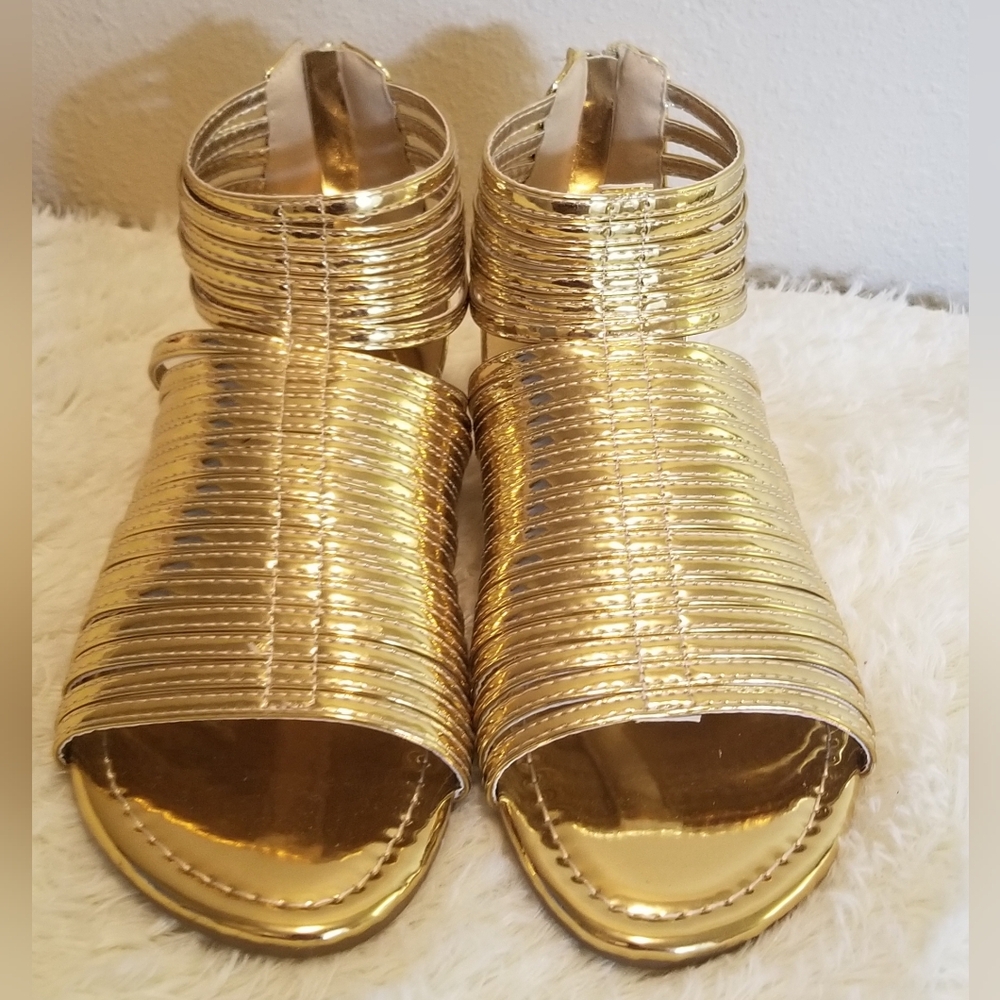 Liliana Gold Strappy Women's Sandals
